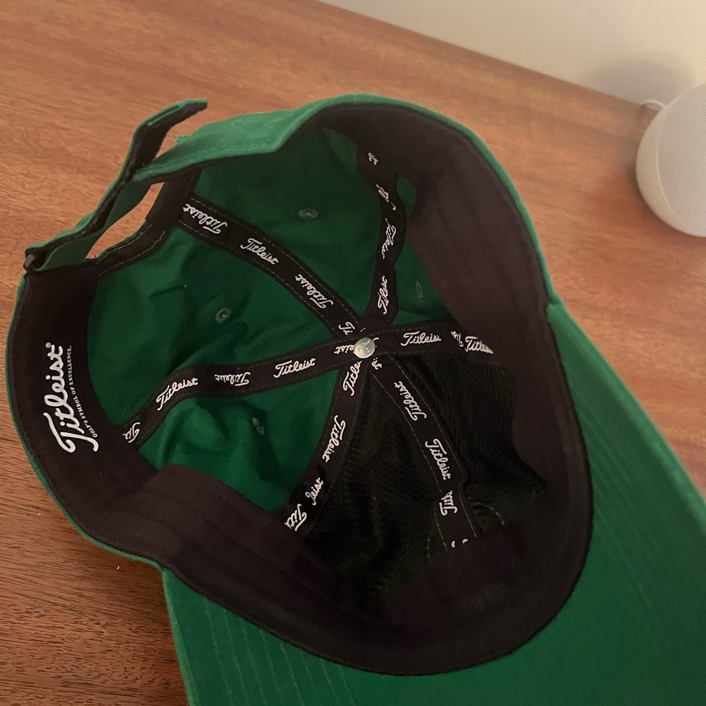 Titleist Golden Horseshoe Golf Hat - Picture 2 of 2
